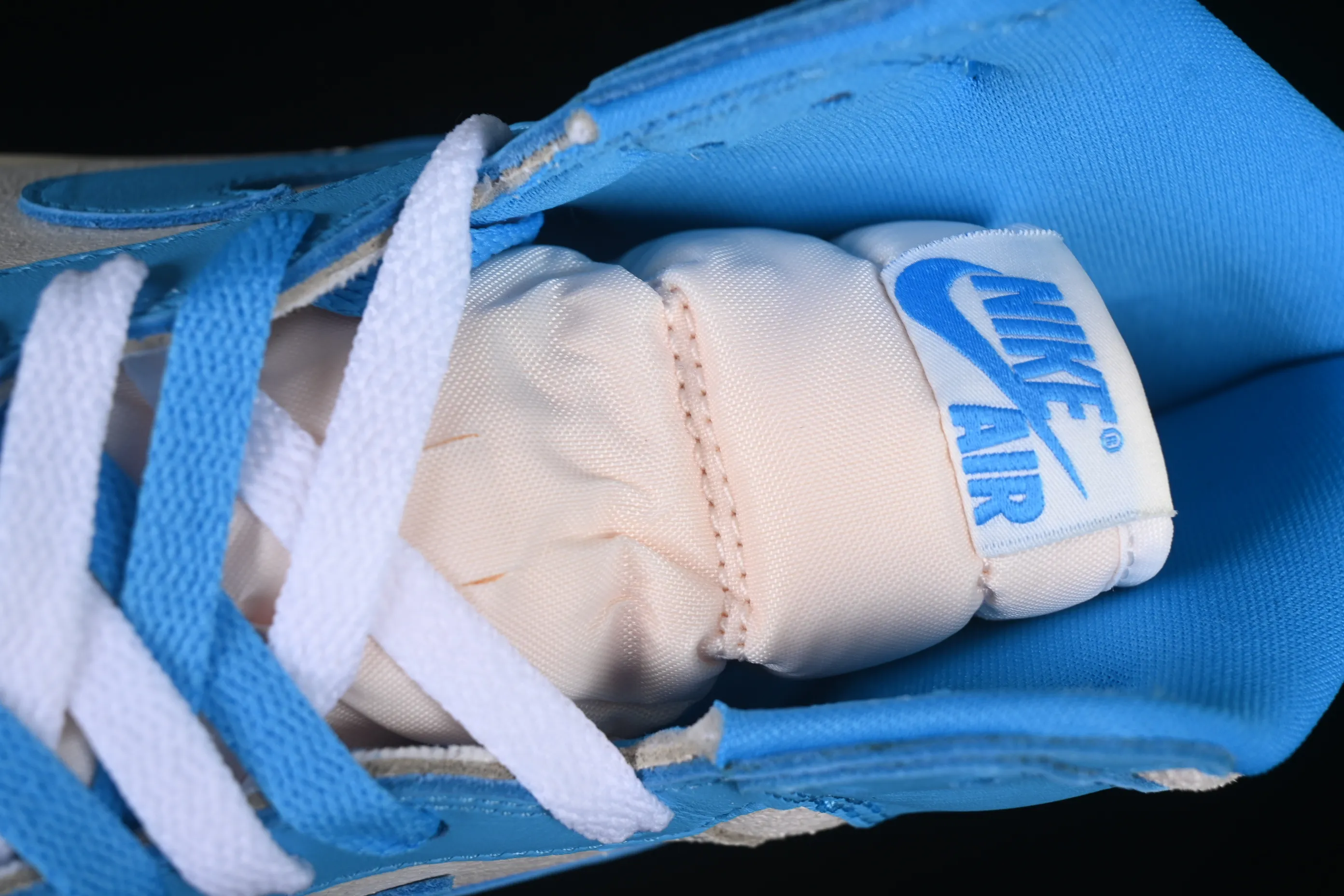 All categories Air Jordan Jordan series basketball shoes Air Jordan 1 High Foreign trade version Air Jordan 1 High OG "UNC Reimagined" AJ1 Joe 1 distressed North Carolina blue DZ5485-402
